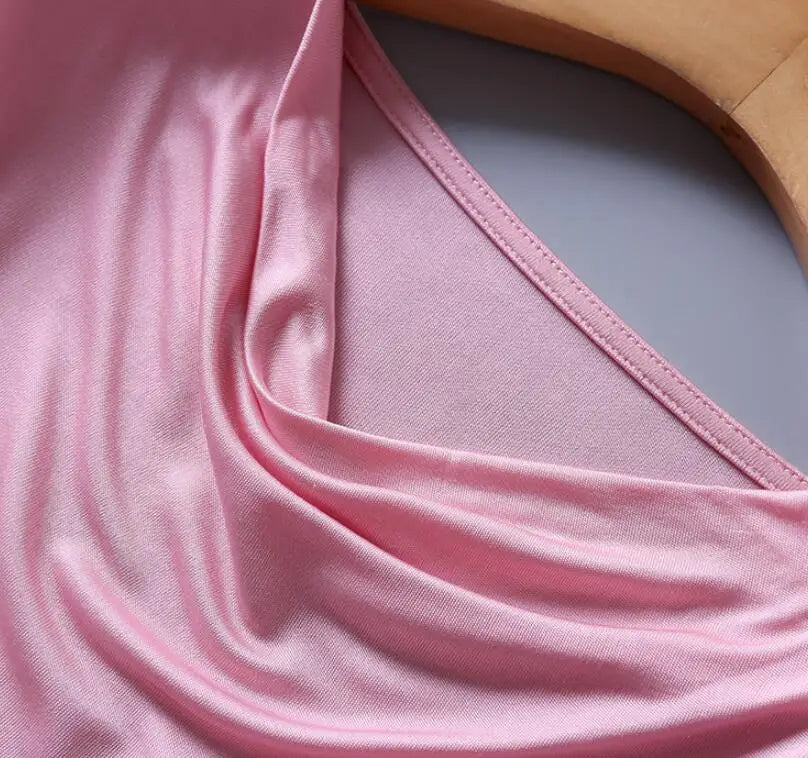 Top in pura seta naturale, con collo drappeggiato, maniche corte