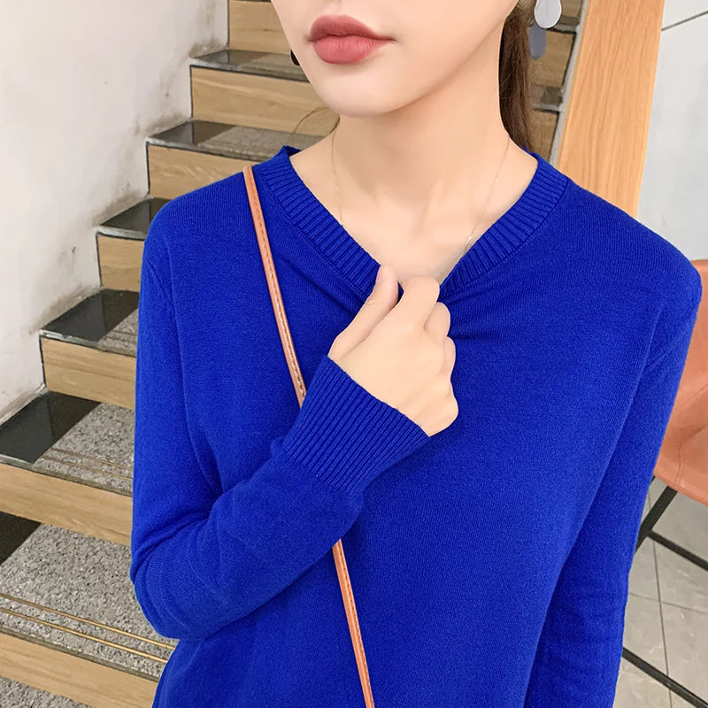 Maglia in lana merinos e microfibra, girocollo, regular fit, ideale per la Primavera e l'Autunno