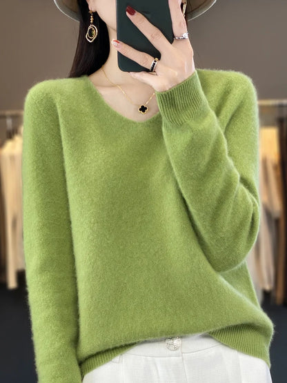 Pullover donna, minimal fashion, con scollo a lupetto, 100%  Lana Merinos, ideale per la Primavera e l'Autunno.